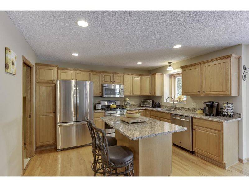 8800 138th St W, Savage, MN 55378