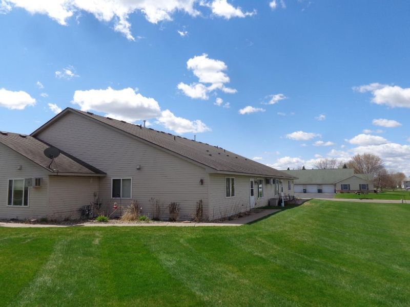 401 Smith Ave, Osceola, WI 54020