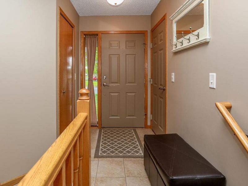 521 1st St N, Montrose, MN 55363