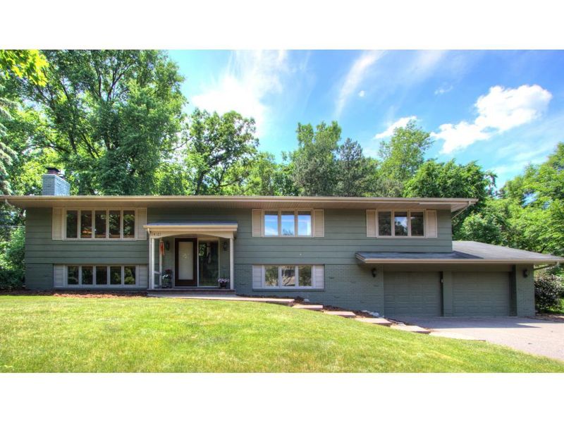 14101 Mount Ter, Minnetonka, MN 55345