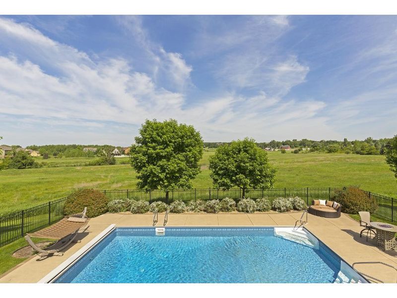 7194 115th St N, White Bear Lake, MN 55110