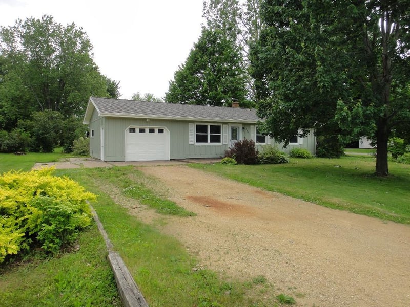 233 Wapiti Ln, Elk Mound, WI 54739