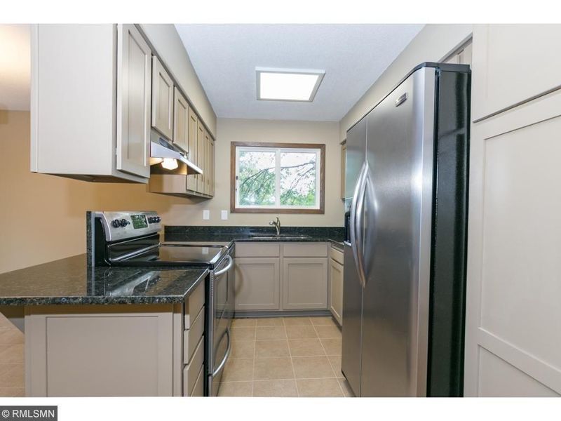 6068 132nd Way, Apple Valley, MN 55124