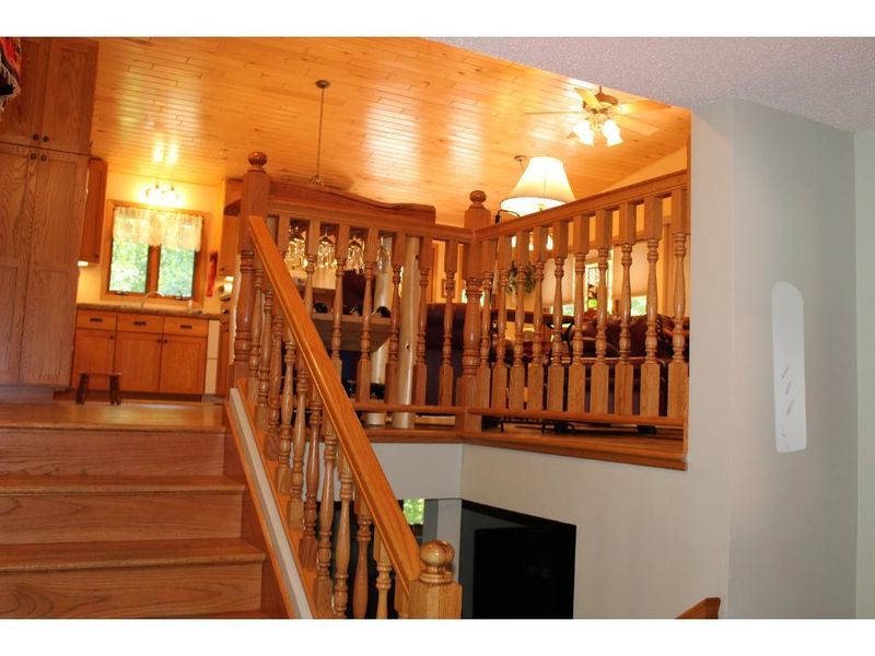 18799 Sugar Lake Trl, Cohasset, MN 55721
