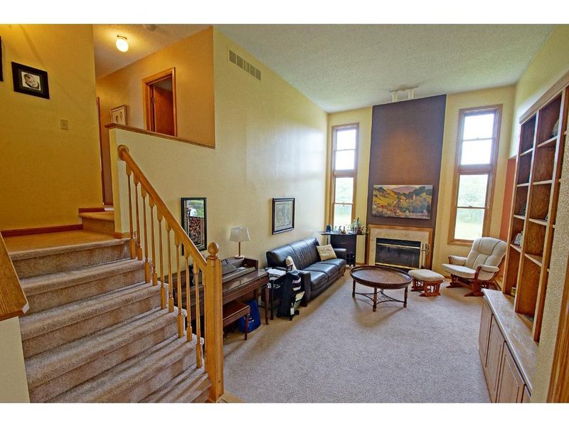 8765 Sycamore Ln N, Maple Grove, MN 55369