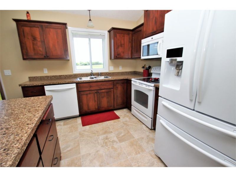 1005 4th Ave SE, Freeport, MN 56331