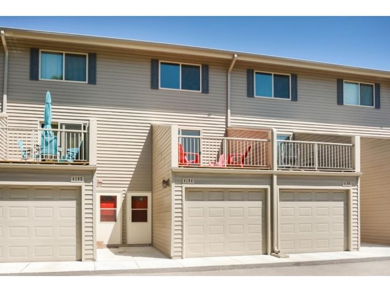 4104 Meadowlark Ln #24104, Eagan, MN 55122