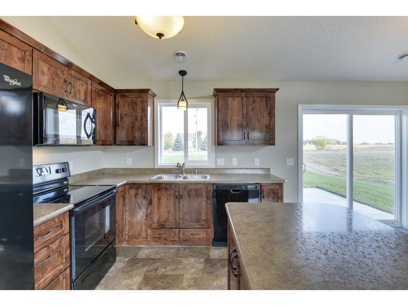 309 Birch Ct SW, Isanti, MN 55040