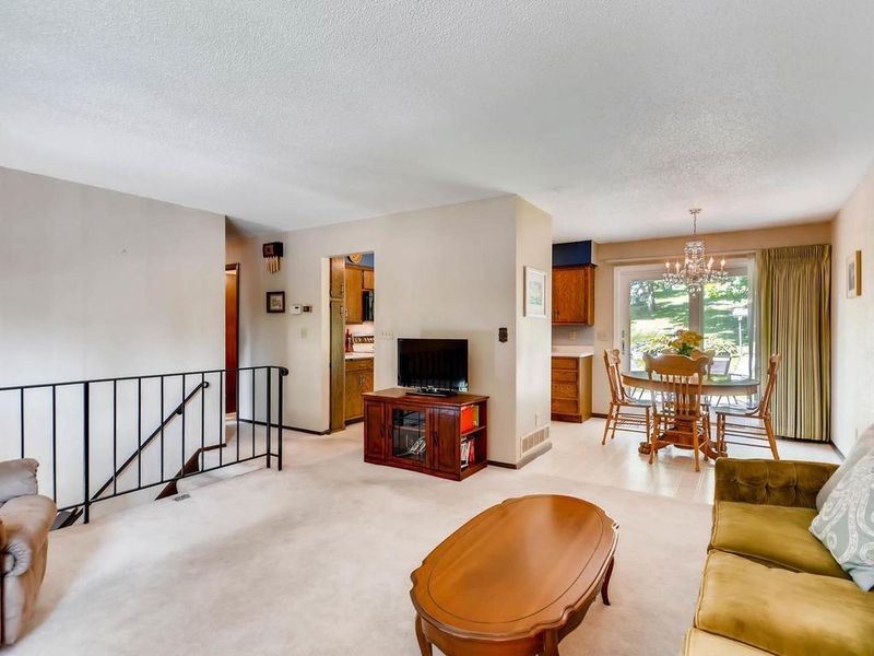 283 Etna St, Saint Paul, MN 55106