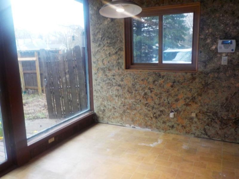 3834 Oak Ter, White Bear Lake, MN 55110
