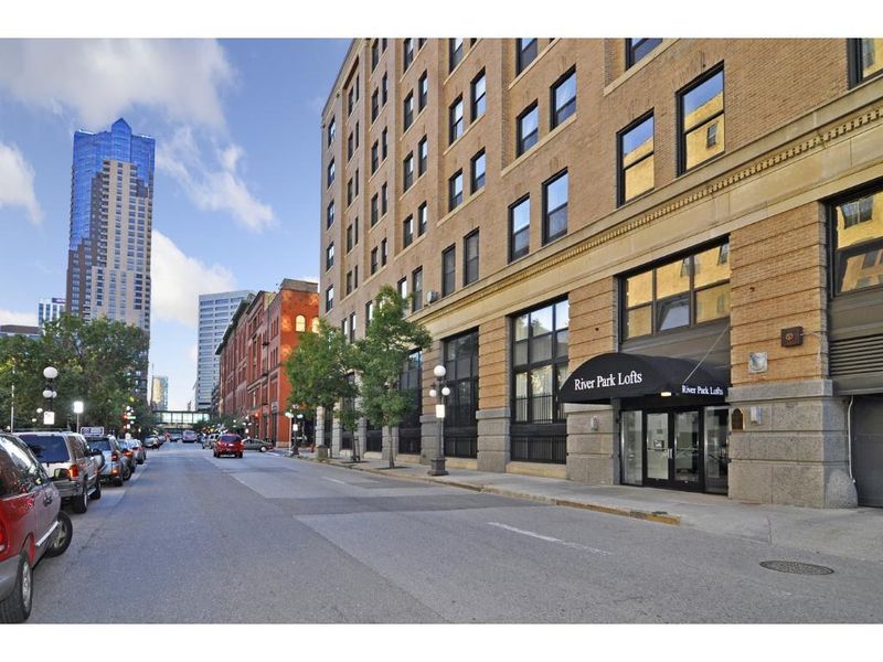 406 Wacouta St #8, Saint Paul, MN 55101
