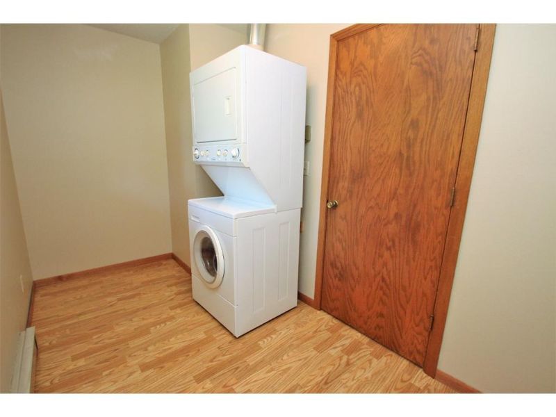 33653 253rd Ave, Albany, MN 56307