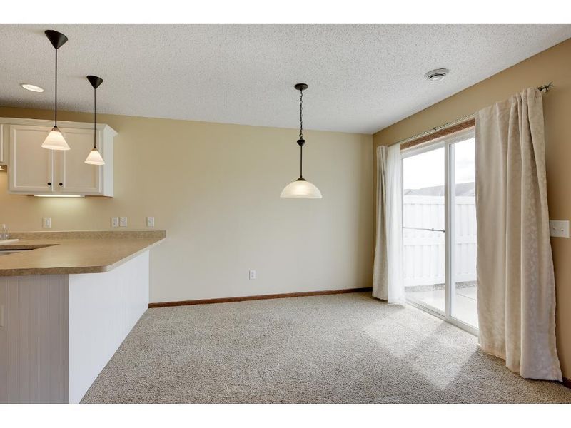 1443 Idlewild Ln, Waconia, MN 55387