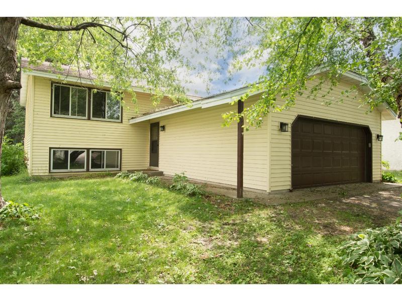 9483 Van Buren St NE, Blaine, MN 55434