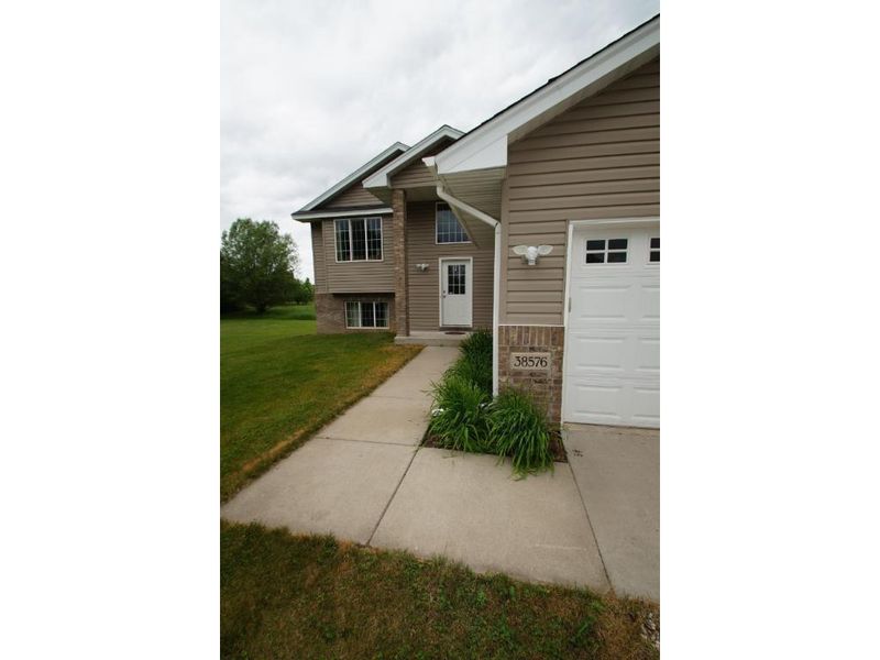 38576 Llama St NW, Dalbo, MN 55017