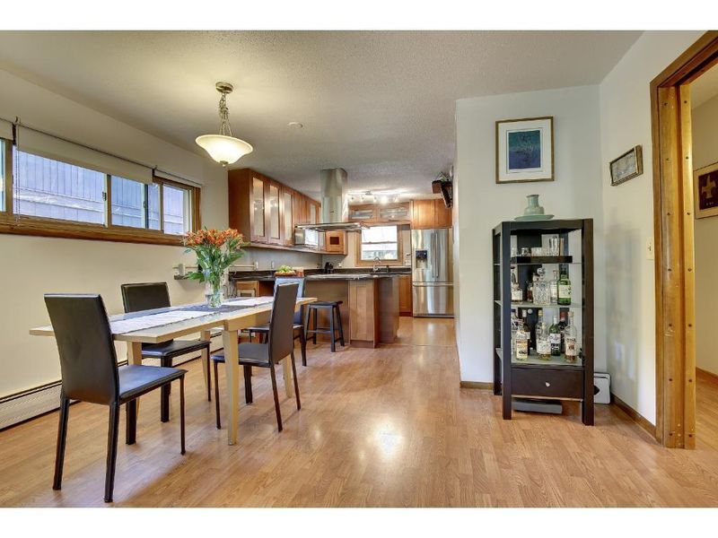 8 Vincent Ave S, Minneapolis, MN 55405