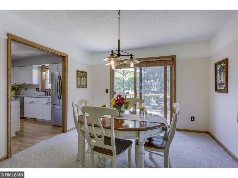 6731 Wakefield Dr, Eden Prairie, MN 55346
