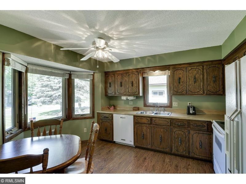 720 115th Ave NE, Blaine, MN 55434