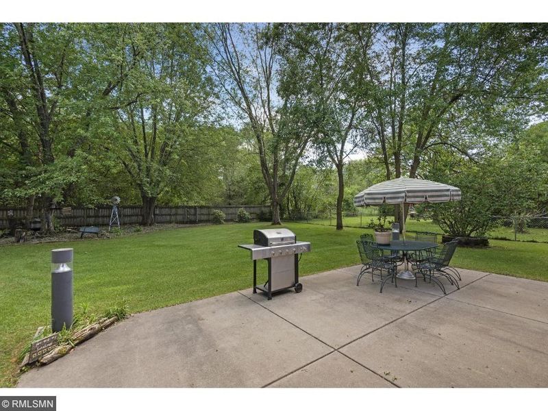 720 115th Ave NE, Blaine, MN 55434