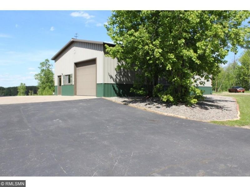 34510 Cranberry Ln, Cohasset, MN 55721