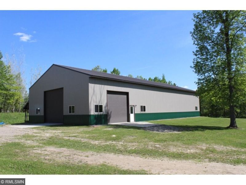 34510 Cranberry Ln, Cohasset, MN 55721