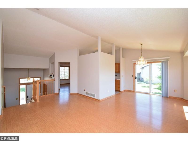 505 Fair Meadows Dr, Big Lake, MN 55309