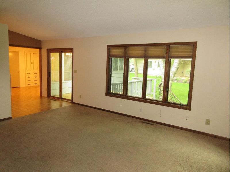 59 Woodhill Rd, Saint Cloud, MN 56301