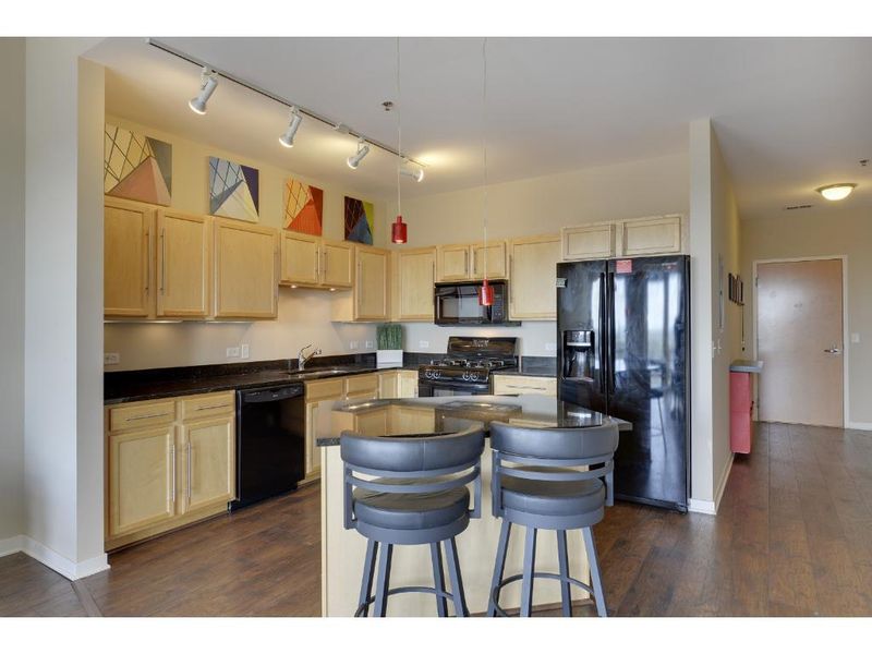 929 Portland Ave #2507, Minneapolis, MN 55404