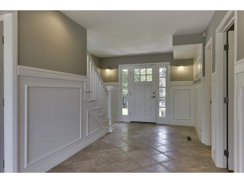995 Wildhurst Trl, Mound, MN 55364