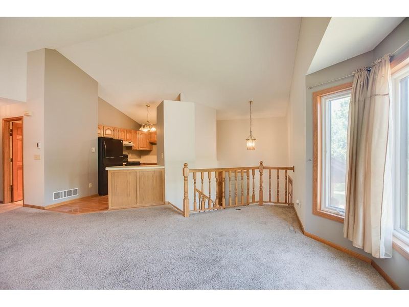 3115 Joyce Ct, Eagan, MN 55121