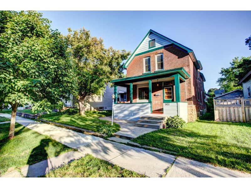 900 Armstrong Ave, Saint Paul, MN 55102