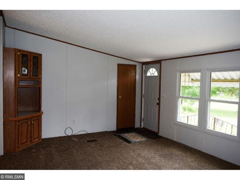 438 72nd St SE, Montrose, MN 55363