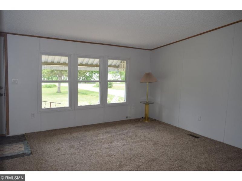 438 72nd St SE, Montrose, MN 55363