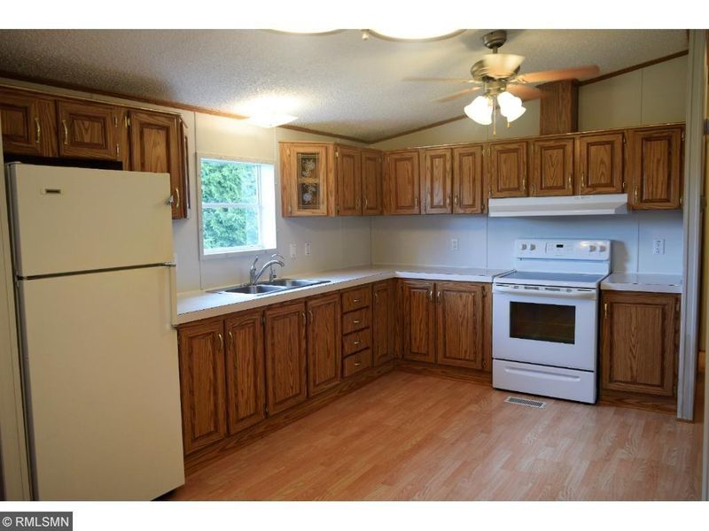 438 72nd St SE, Montrose, MN 55363