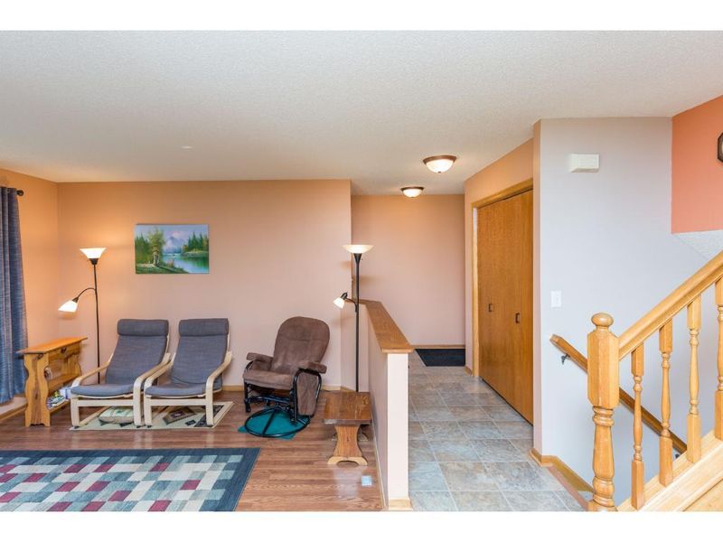 610 N Brookview Ln SW, Isanti, MN 55040