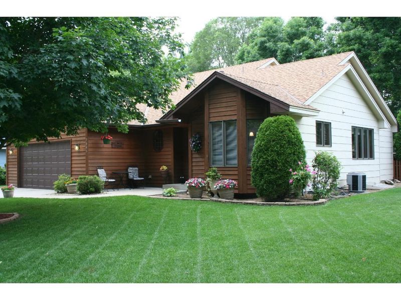 7045 Antelope Dr, Lino Lakes, MN 55014