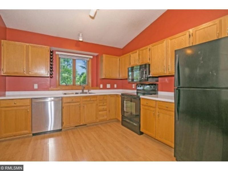 14821 Covington Ave, Rosemount, MN 55068