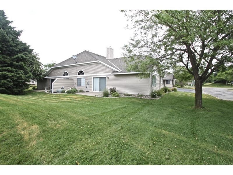 8603 Prestwick Ln N, Brooklyn Park, MN 55443