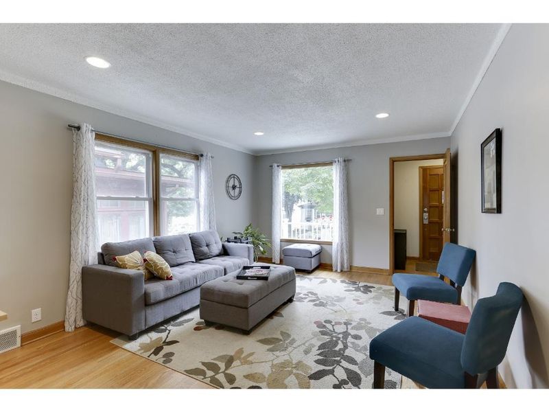 2539 Buchanan St NE, Minneapolis, MN 55418