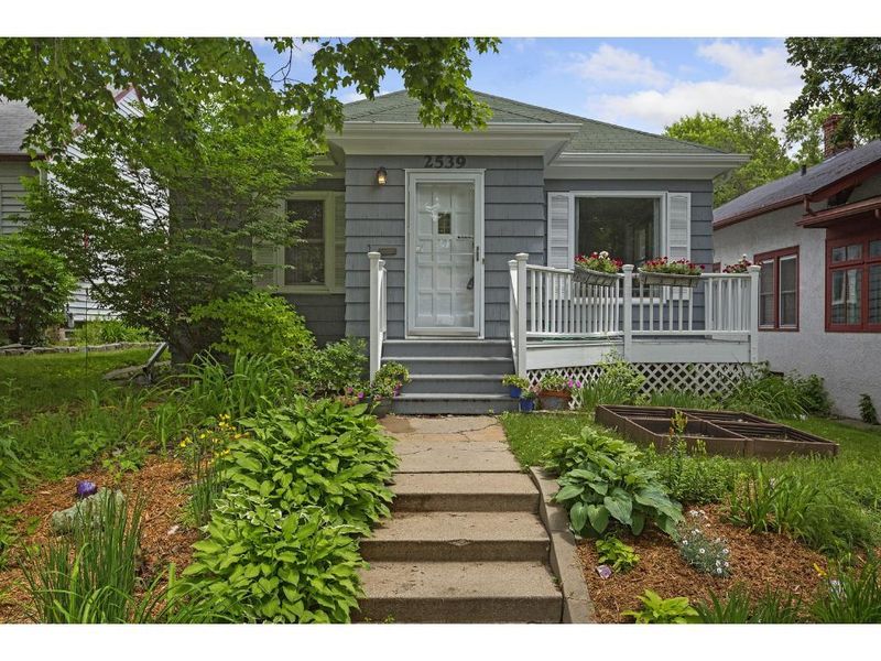 2539 Buchanan St NE, Minneapolis, MN 55418