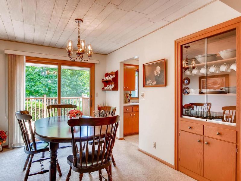 7224 Indiana Ave N, Brooklyn Center, MN 55429