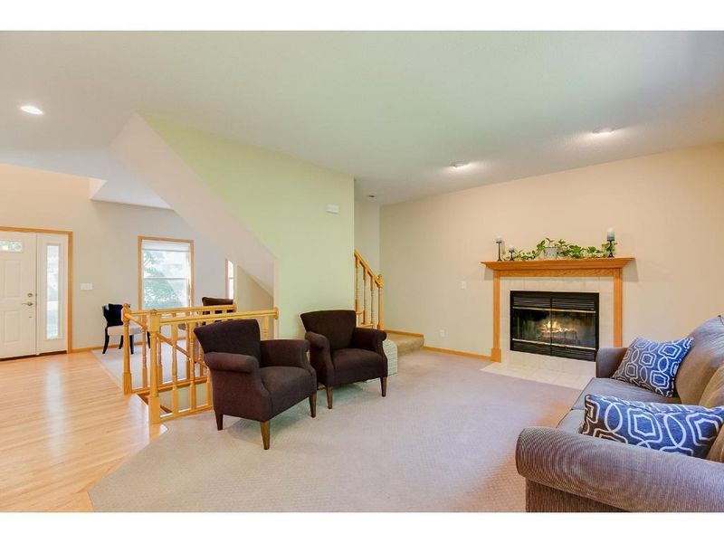 4580 Pine St, Maple Plain, MN 55359