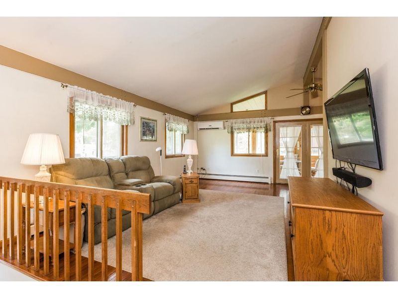 968 11th Ave SE, Forest Lake, MN 55025
