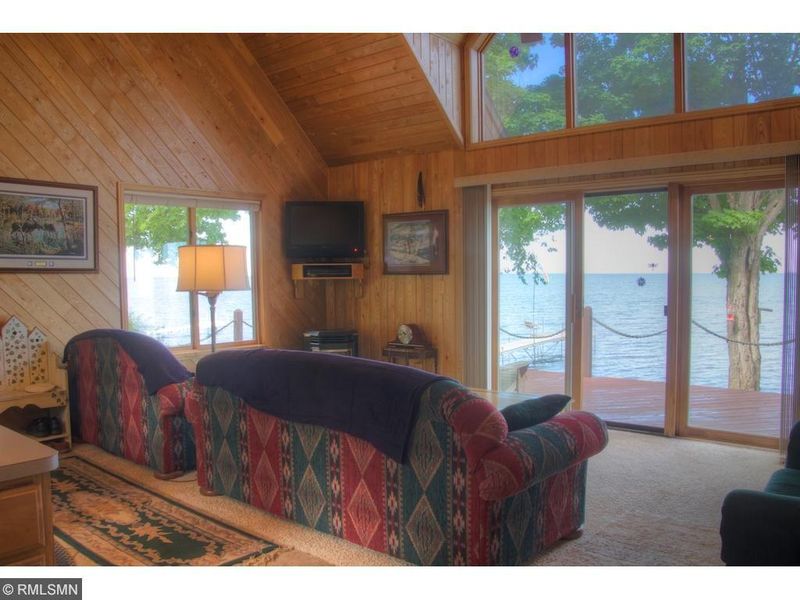 47079 Whistle Rd, Isle, MN 56342