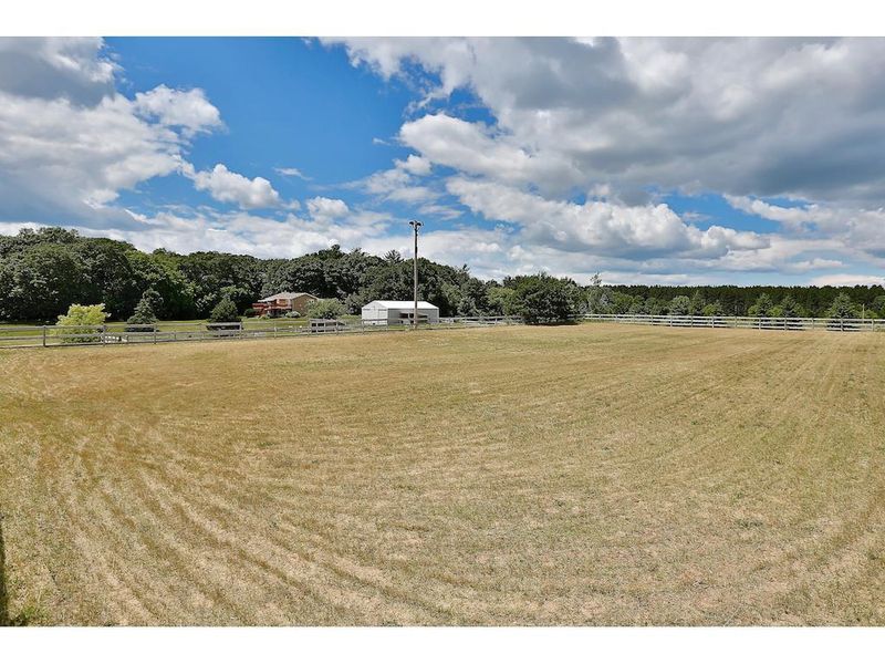 4100 329th Ave NW, Cambridge, MN 55008
