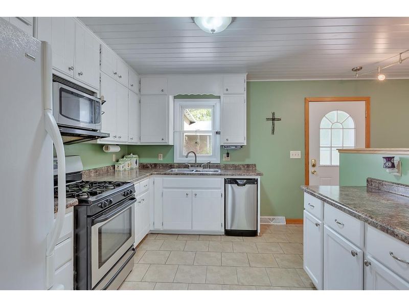 809 10th Ave N, Sauk Rapids, MN 56379