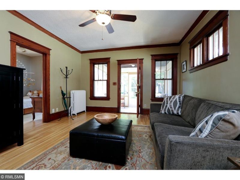 1363 Ashland Ave, Saint Paul, MN 55104