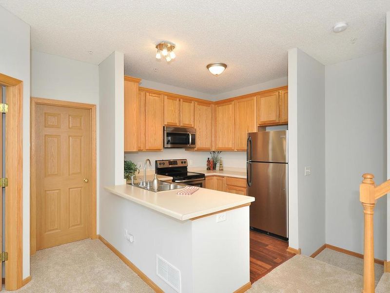 6604 Olive Ln N, Maple Grove, MN 55311
