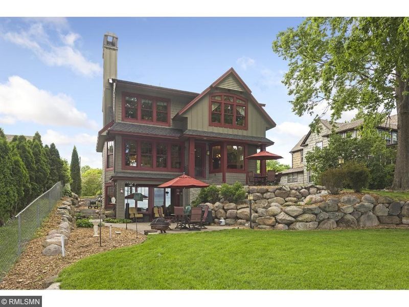 175 Mound Ave, Excelsior, MN 55331