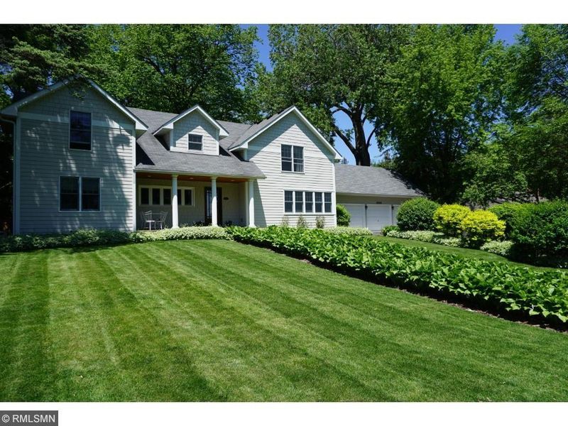 2567 Emerald Dr, Mound, MN 55364